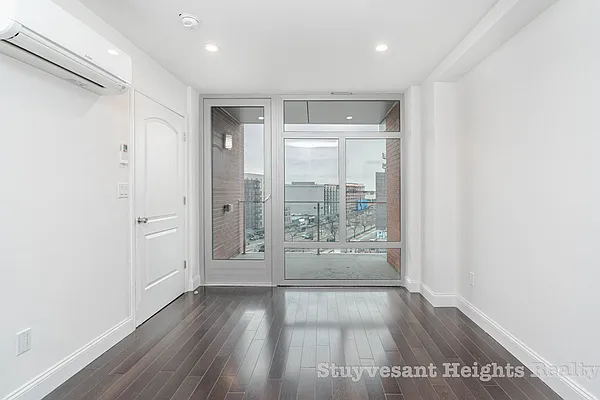 Rented by Stuyvesant Heights Realty Corp | media 28
