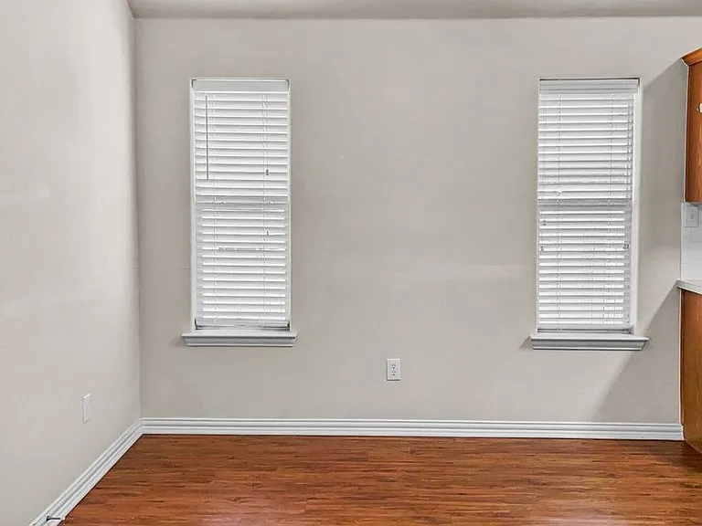 6220 Reddenson Dr — Photo 3