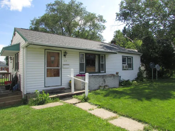 117 Noll St, Pleasant Gap, PA 16823