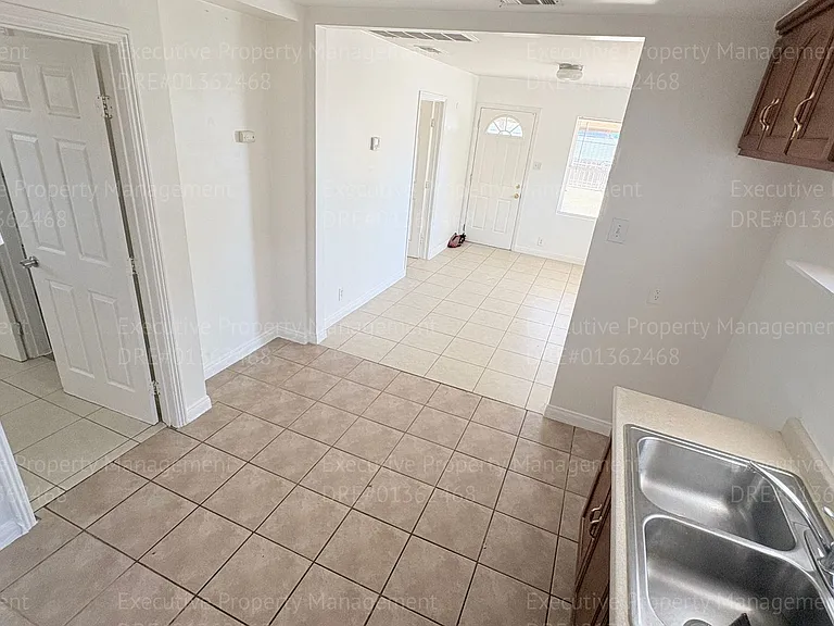 3501 L St — Photo 15