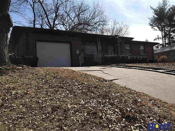 3rd image of 1720 Brookhaven Dr