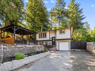 6980 E Indianwood Ct, Pt Orchard, WA 98366