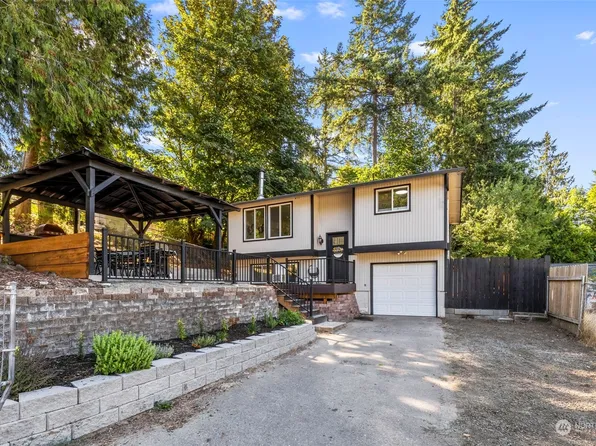 6980 E Indianwood Court, Port Orchard, WA 98366