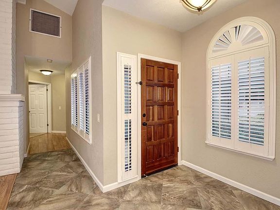 4th image of 11975 Prospect Hill Dr