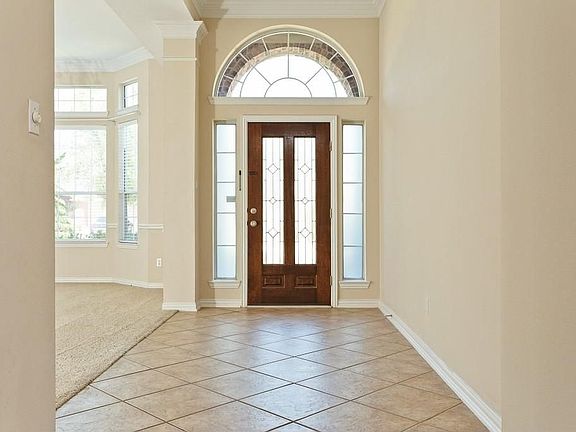 4th image of 14330 Jaubert Ct