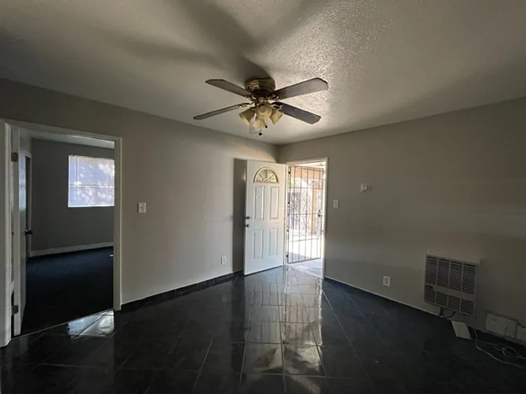 RV T 1063-1067 — Photo 18