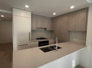 4240 Cambie St #10X, Vancouver, BC V5Z 0K6