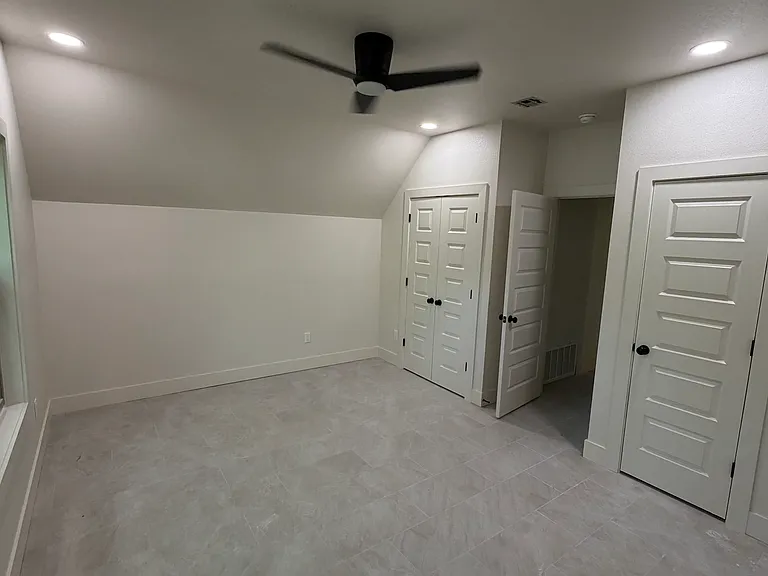 50 N Garvin Dr — Photo 7