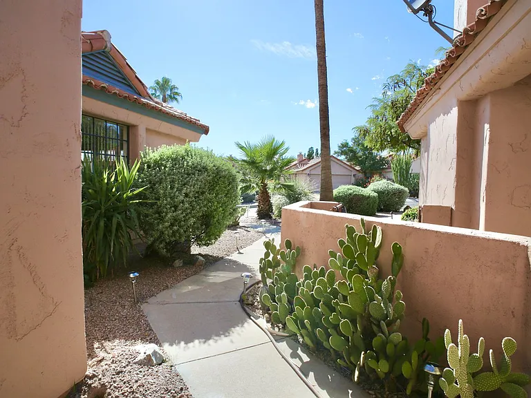 5258 N Adobe Cir — Photo 32