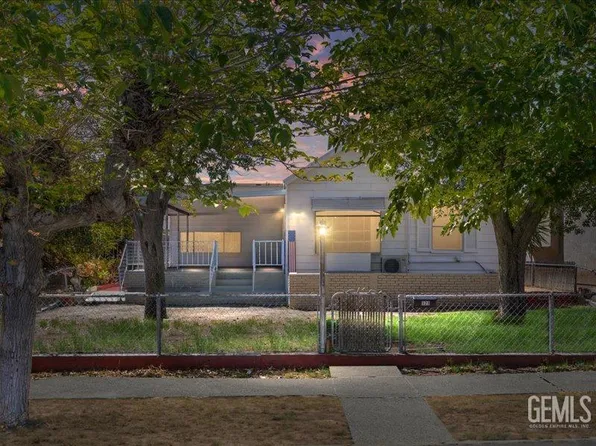 121 Lucard St, Taft, CA 93268