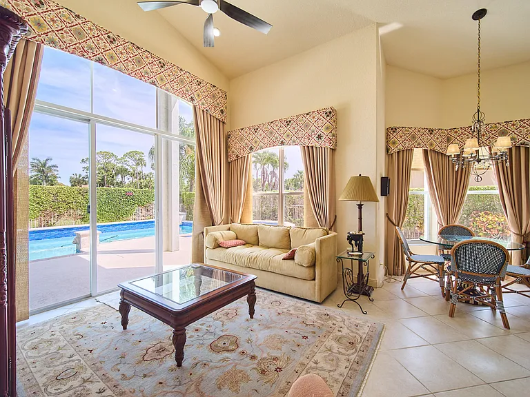 8282 Spyglass Dr — Photo 11