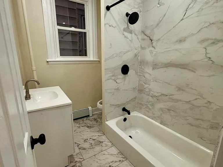 31 Bertha St #1 — Photo 3