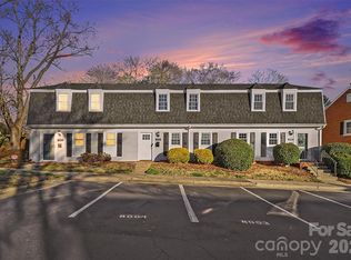 8001 Regent Park Ln, Charlotte, NC 28210
