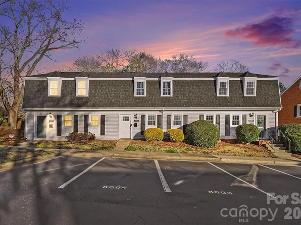 8001 Regent Park Ln, Charlotte, NC 28210