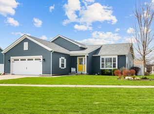 123 Spring Dr, Walworth, WI 53184