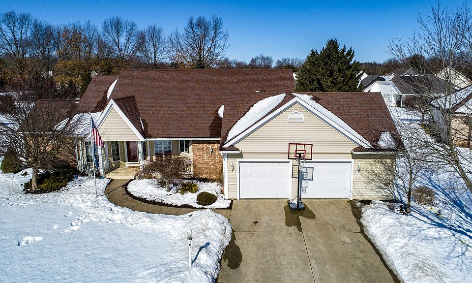 1st image of 23061 Cottage Grove Ct