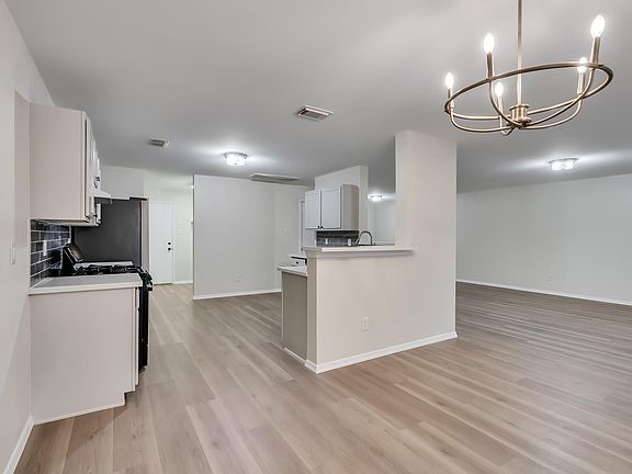 4th image of 14442 Junction Place Dr