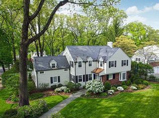 302 Glenwood Rd, Ridgewood, NJ 07450