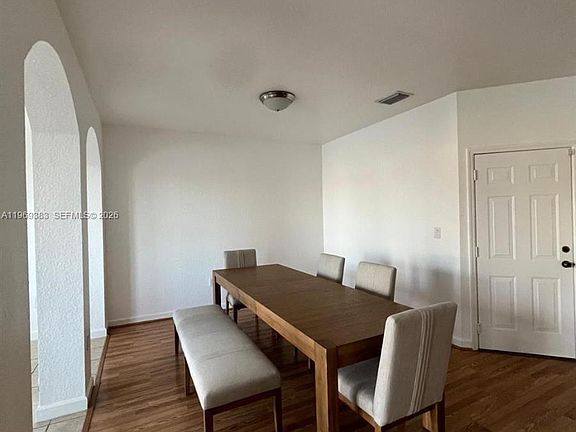 4th image of 15243 SW 9th Way
