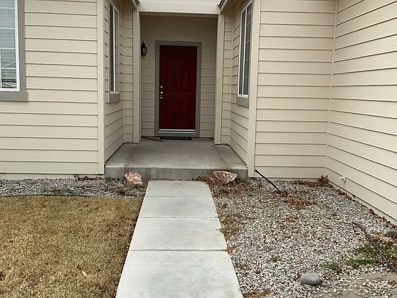 2nd image of 1395 Mountain Rose Dr