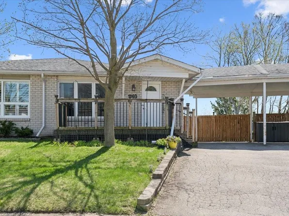 40 Nora Ct, Cambridge, ON N3C 3N1