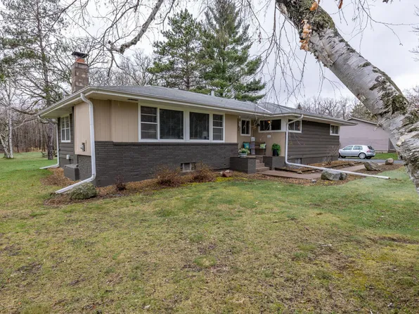 731 West St, Taylors Falls, MN 55084