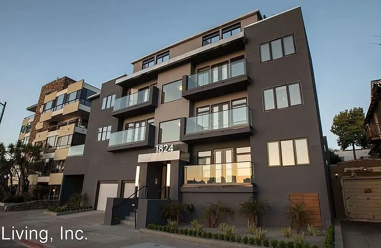 1824 Lakeshore Avenue — Photo 21