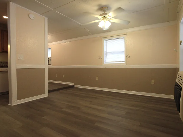 1116 Je Sartain Rd — Photo 9