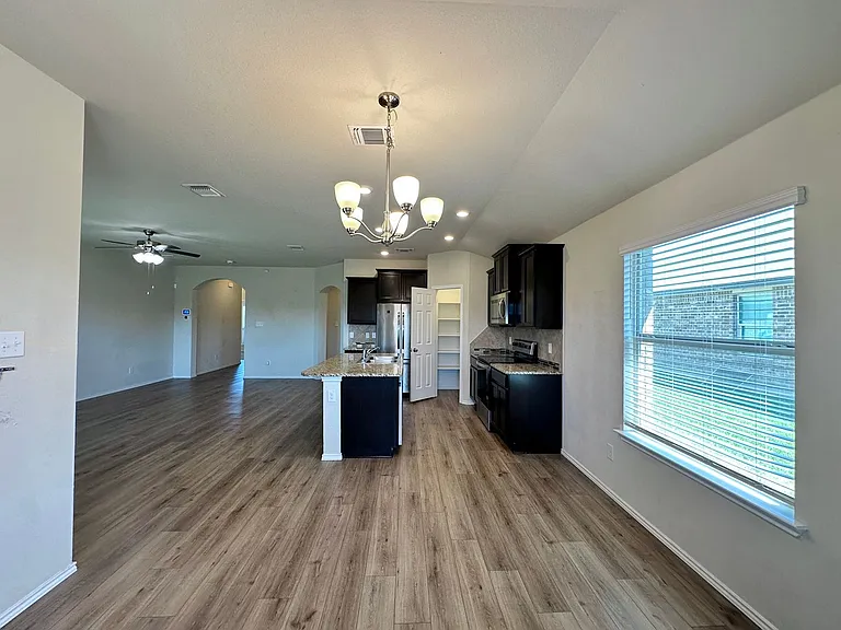 300 Danielle Dr — Photo 16