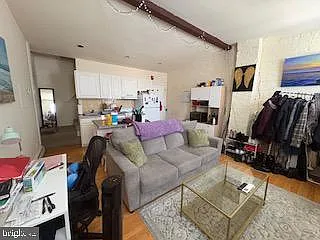 Building Photo - 2301 S Bancroft St #2W