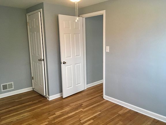 5th image of 2849 Bellwood Ave