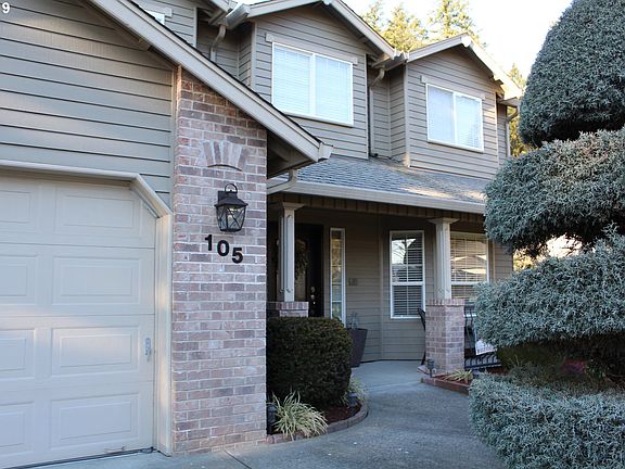 3rd image of 105 Cedar Falls Dr