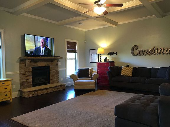 Living Room overlooking pond