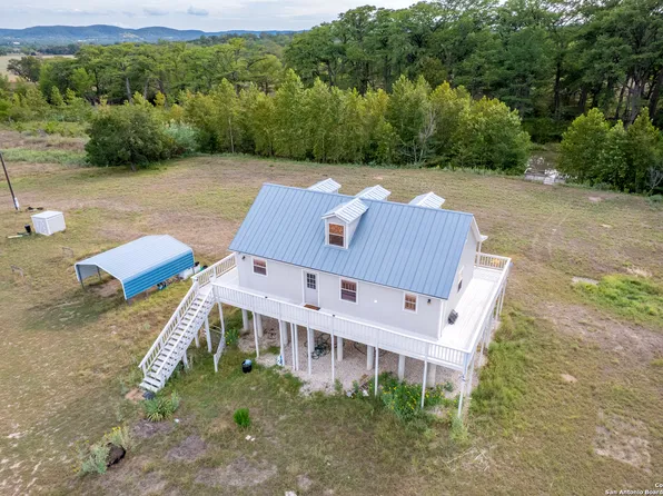 14919 TX-16 N, Medina, TX 78055