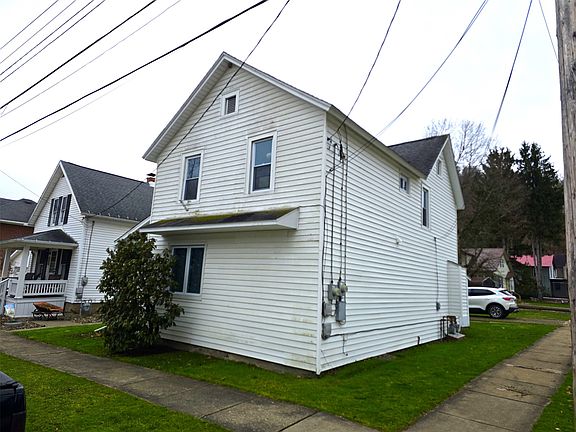 2nd image of 301 Bank St
