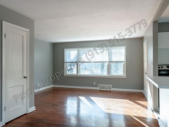 5th image of 8667 Hadley St