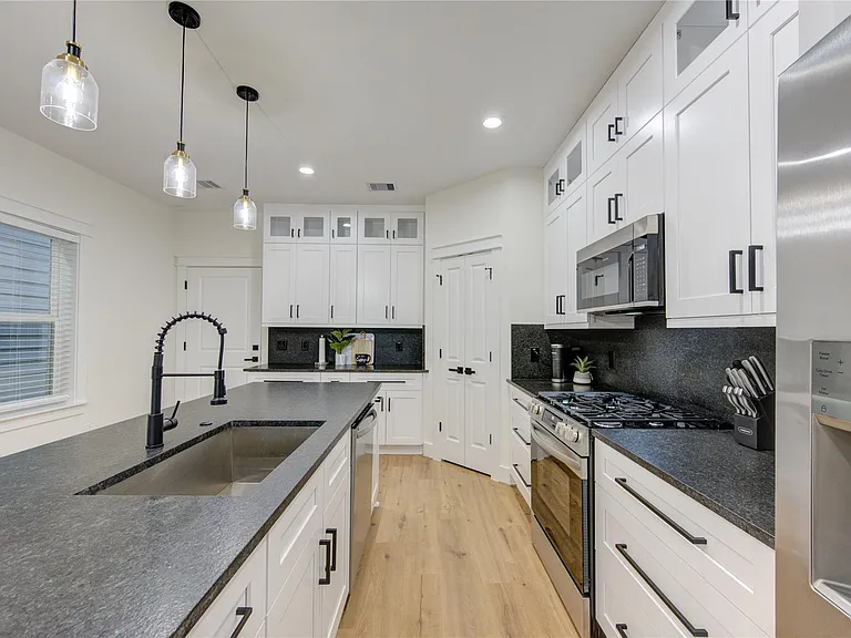 3406 Garapan St #A — Photo 10
