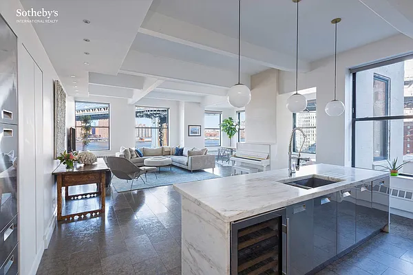 Sold by Sotheby's International Realty | media 2