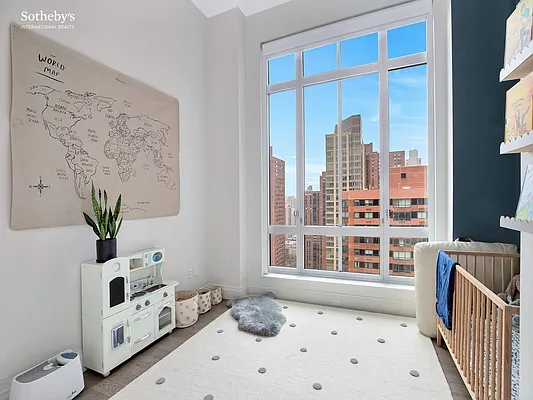 Rented by Sotheby's International Realty | media 6