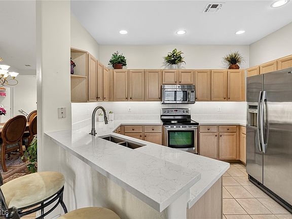 3rd image of 9231 Bayberry Bnd APT 203