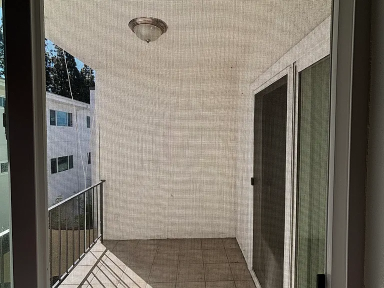 760 Earlham St #8 — Photo 5