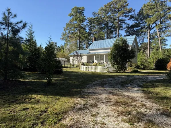 22276 Drummonds Mill Rd, Greenbush, VA 23357