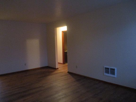 2nd image of 3050 Maryland St APT 4