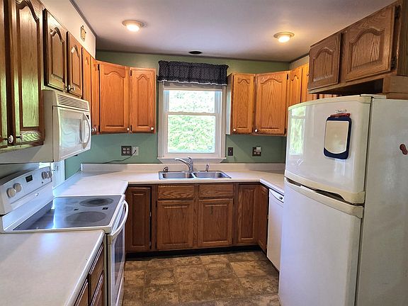 4th image of 88 Walpole Valley Road