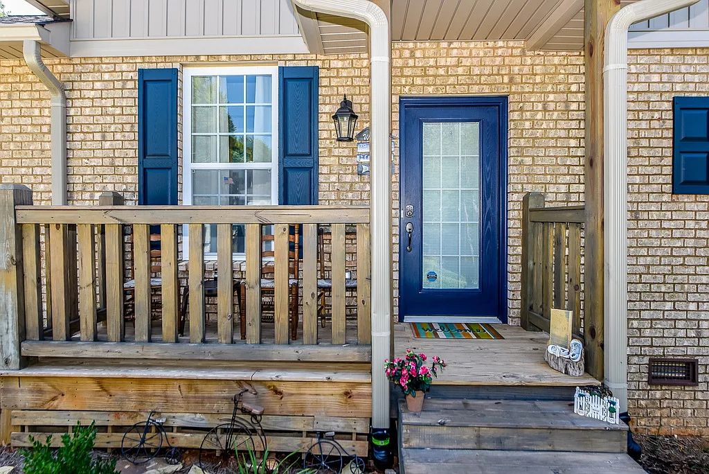 2 bed, 2100 sqft, $5,000 — Photo 3