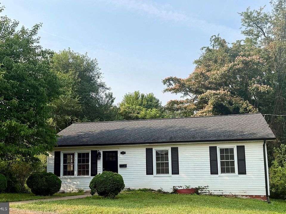 1st image of 109 Spring St