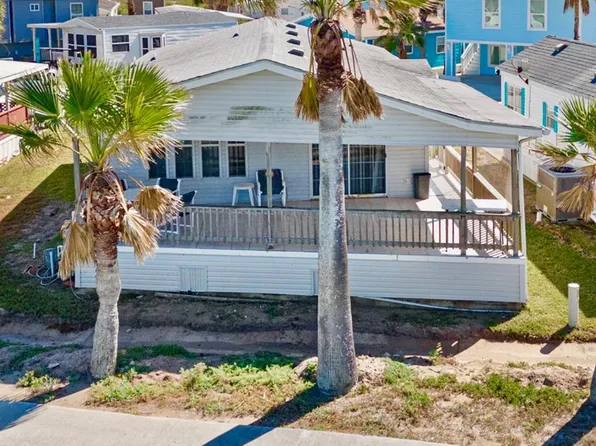 590 Star Fish Dr, Port Isabel, TX 78578