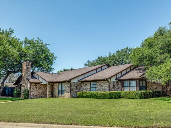 101 Circleview Dr S, Hurst, TX 76054