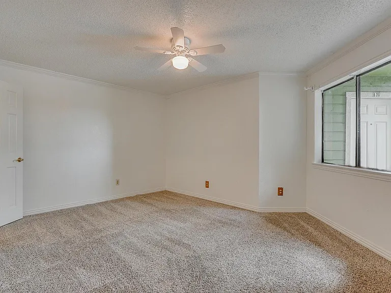 9803 Walnut St #205 — Photo 12