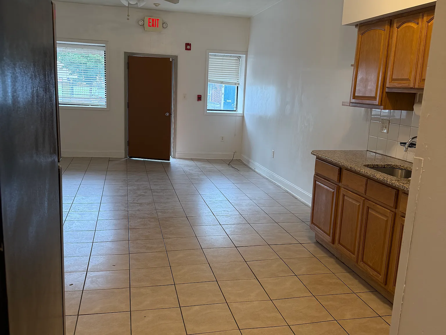 1 bed, 900 sqft, $950 — Photo 2